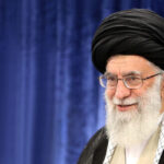 موافقت رهبر انقلاب با عفو یا تخفیف و تبدیل مجازات جمعی از محکومان دادگاه‌ها