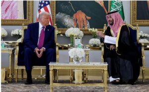 ترامپ، ایران و نظم نوین خاورمیانه: تحلیل راهبردی از تکرار ۷۸ باره نام ایران در سخنرانی‌های عربستان و قطر