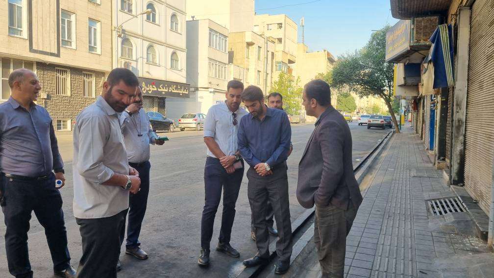 بازدید میدانی شهردار ناحیه سه از سطح محلات