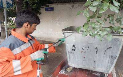 زیر مخزنی و مخازن زباله در محله کاشانک شستشو شد