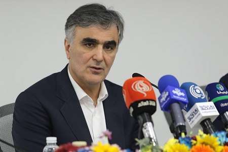 امسال ۳ میلیارد دلار از طریق تالار «پیش فروش ارز» تامین مالی می شود/ رونمایی از ابزارهای جدید ارزی با هدف ثبات بخشی به بازار ارز