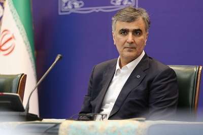 تدوین بسته ویژه حمایت از تولید / 2 میلیارد دلار منابع ارزی جدید طی 11 روز اخیر تأمین شد / افزایش 50 درصدی اسکناس تزریقی به بانک ها و خودپردازها در این مدت