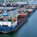 ثبت رکورد تخلیه و بارگیری ۱۴ هزار تنی کالا در یک روز در منطقه آزاد انزلی