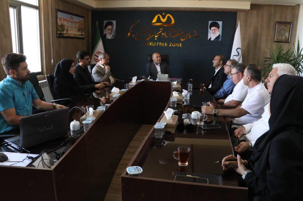 گام بلند ماکو در مسیر انرژی‌های پاک؛ سرمایه‌گذاری ۲۵۰ مگاواتی در نیروگاه خورشیدی کلید خورد