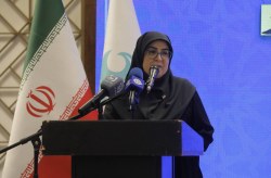 در آیین روز خبرنگار در کیش؛ فاطمه مهاجرانی بر نقش کلیدی رسانه‌ها در حکمرانی خوب تأکید کرد