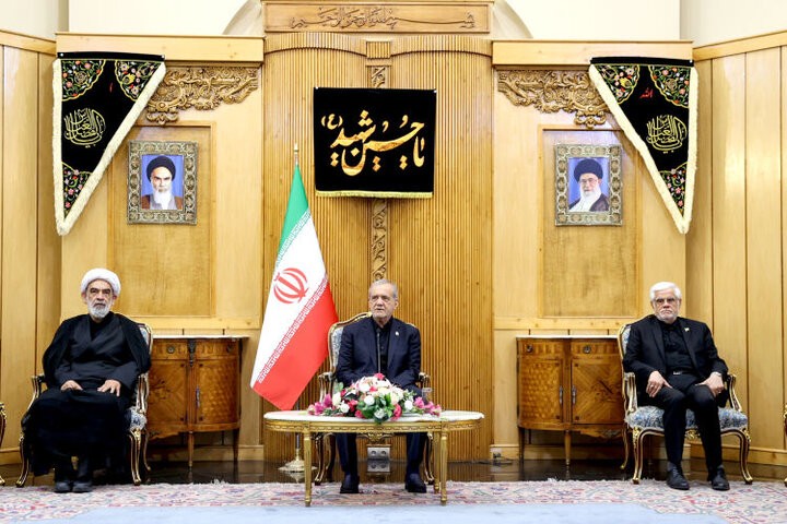 پزشکیان: در سفر به پاکستان به دنبال تقویت روابط تجاری و اقتصادی هستیم