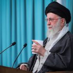 توئیت حساب کاربری رهبر انقلاب: طرف مقابل ما در همه‌چیز خلف وعده می‌کند