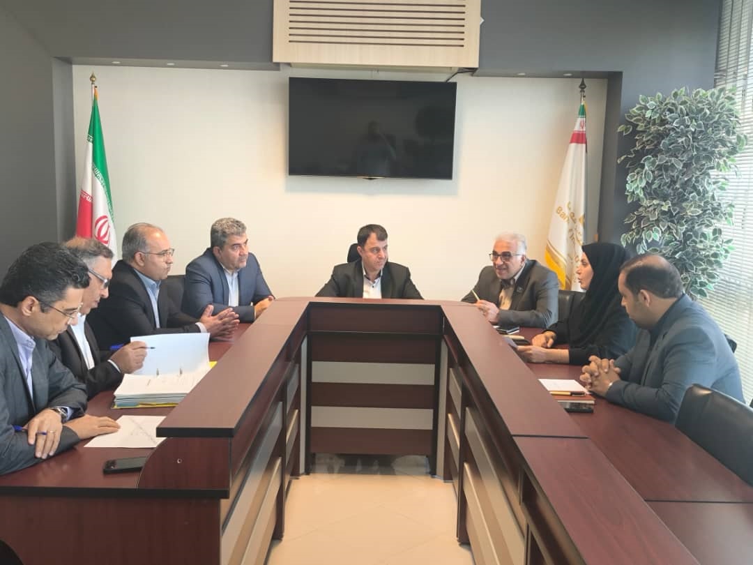 دیدار معاون هماهنگی امور اقتصادی استانداری سمنان با مدیر استانی بانك صنعت و معدن