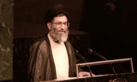 روایتی از حضور آیت‌الله خامنه‌ای در سازمان ملل؛ دیپلماسی در میانه جنگ