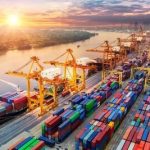 تخلیه نخستین محموله شمش فولاد در بندر خرمشهر برای صادرات به کویت