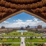 آغاز مرمت طبقه دوم میدان نقش جهان؛ تلاش مردم برای بهبود وضعیت دو برج