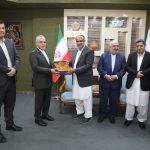 آیین تودیع و معارفه روسای سابق و جدید دفتر نمایندگی وزارت امورخارجه برگزار شد