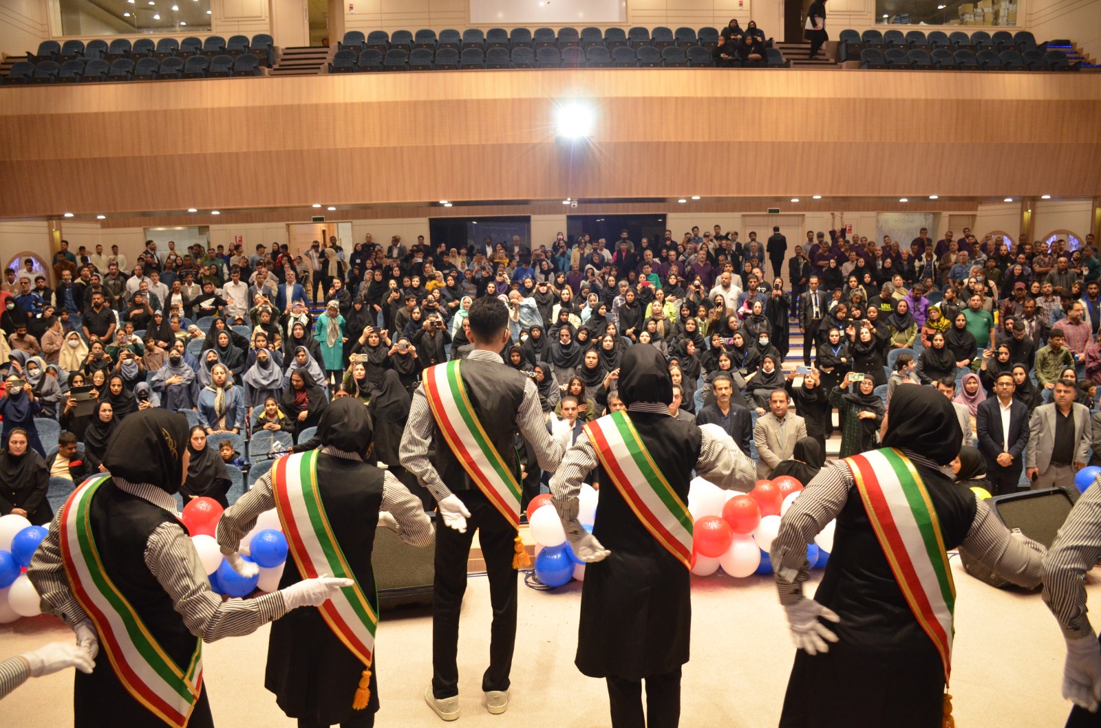 اروند میزبان جشن بزرگ معلولین؛ مطالبه اجرای کامل قانون و دسترس‌پذیری شهری