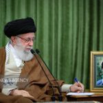 رهبر انقلاب: ایران پرچم مقابله با نظام سلطه را برافراشته است