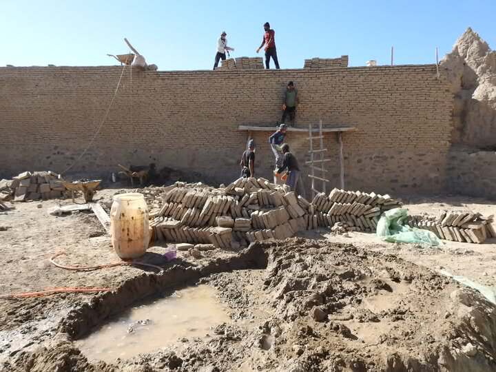 نیکرو: قلعه تاریخی گلاشگرد شهرستان فاریاب مرمت می شود