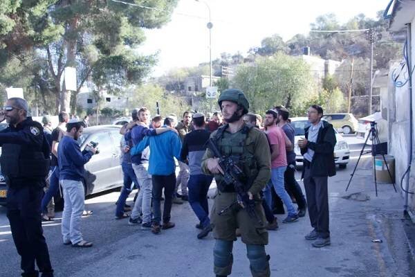 ادامه حملات ارتش و شهرک نشینان صهیونیست در کرانه باختری و قدس