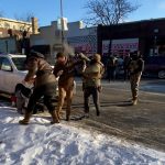 خانواده قربانی قتل پلیس آمریکا: دولت ترامپ به دروغ‌گویی پایان دهد