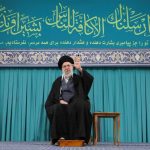 رهبر انقلاب: رئیس‌جمهور آمریکا مجرم است