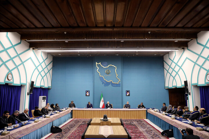 عارف: در عصر هوش مصنوعی، آموزش کلاسیک کافی نیست