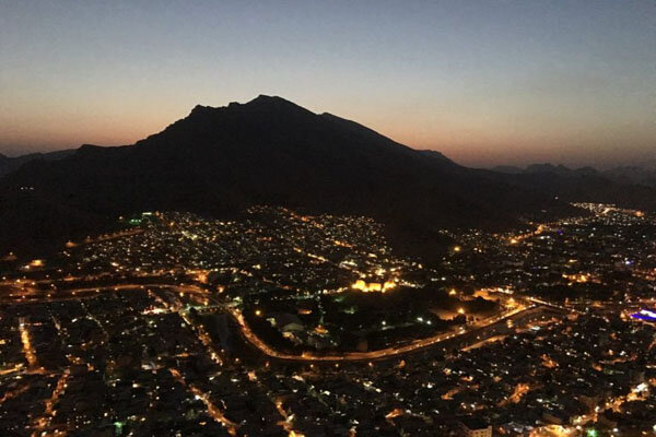 غروب زیبای خرم‌آباد از فراز بام شهر